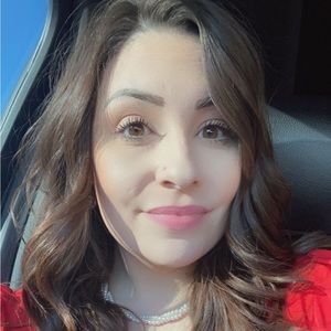 Meet your Posher, Vanessa